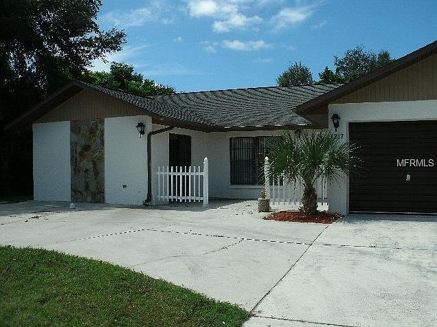 1st image of 1217 Fleetwood Dr