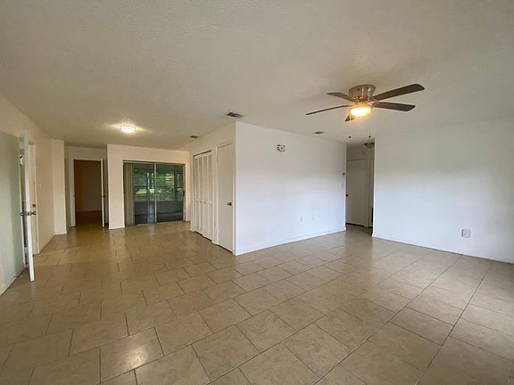 3rd image of 435 Earl Ave