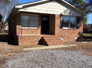 1610 Dillahunt St, New Bern, NC 28560