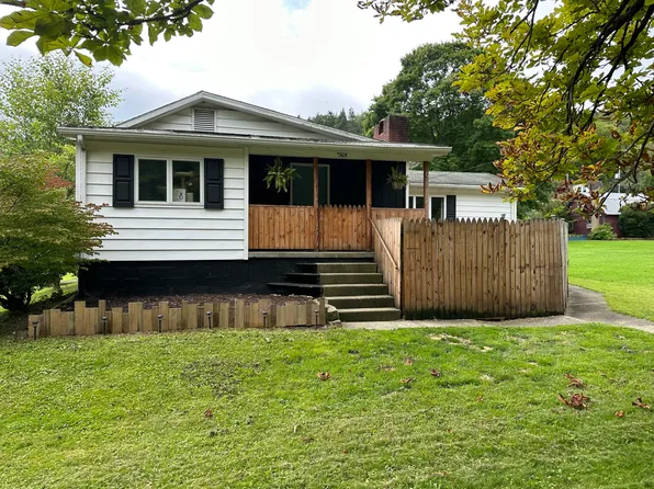 305 Ohio St, Reynoldsville, PA 15851