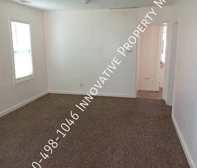 2266 Donovan St — Photo 3