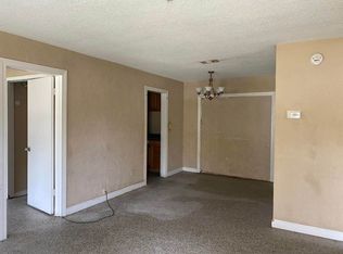 400 Shrewsbury Rd, Mary Esther, FL 32569