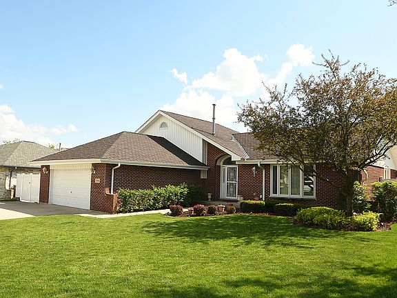 3rd image of 17516 Harvest Hill Dr