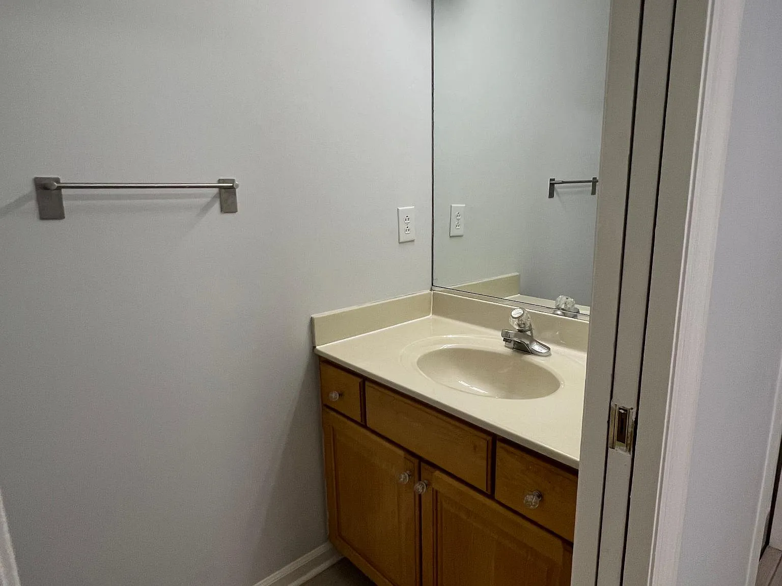 3101 Kirklevington Dr — Photo 3