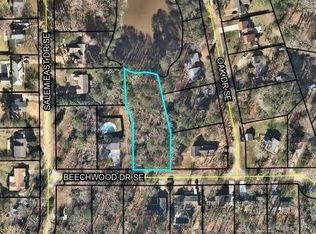 12 E Beechwood Dr, Conyers, GA 30013