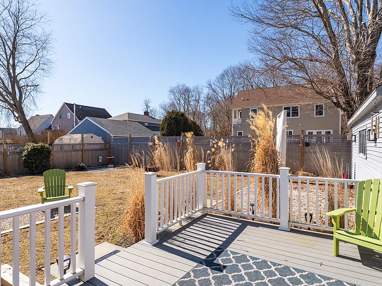 32 Bassett Ln — Photo 32