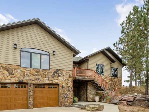 102 Sandpiper Dr, Hot Springs, SD 57747