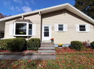 25 Vale St, Tewksbury, MA 01876
