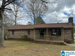 111 Hickory Ln, Goodwater, AL 35072
