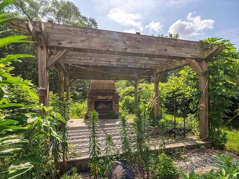 7535 Independence St — Photo 40