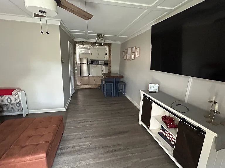 8028 Gregory Rd — Photo 4