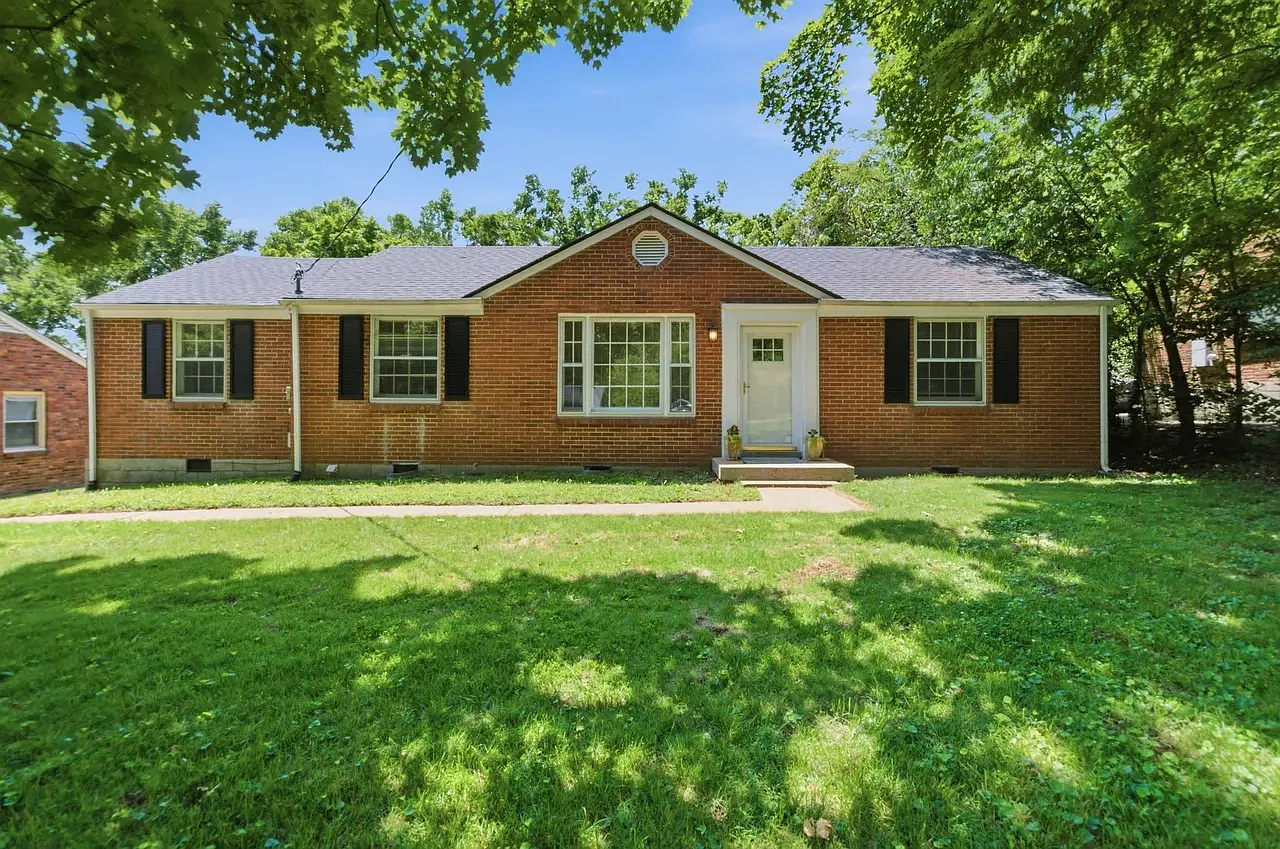 3 bed, 1462 sqft, $2,700 — Photo 1