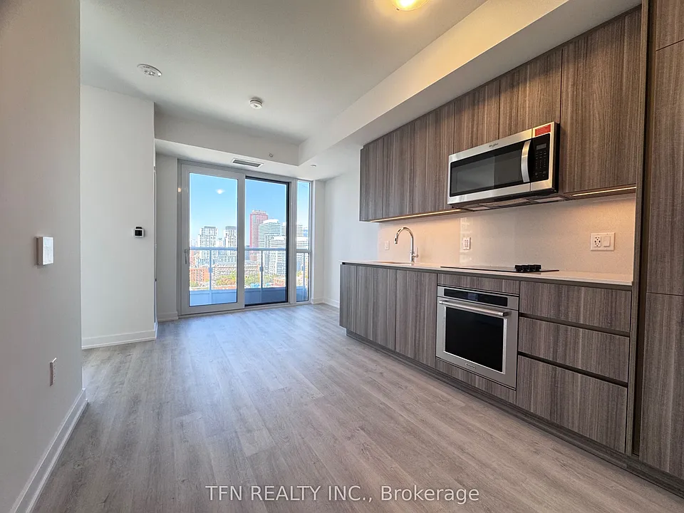 15 Richardson St #1504