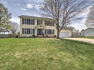 39 View Cir, Oreana, IL 62554