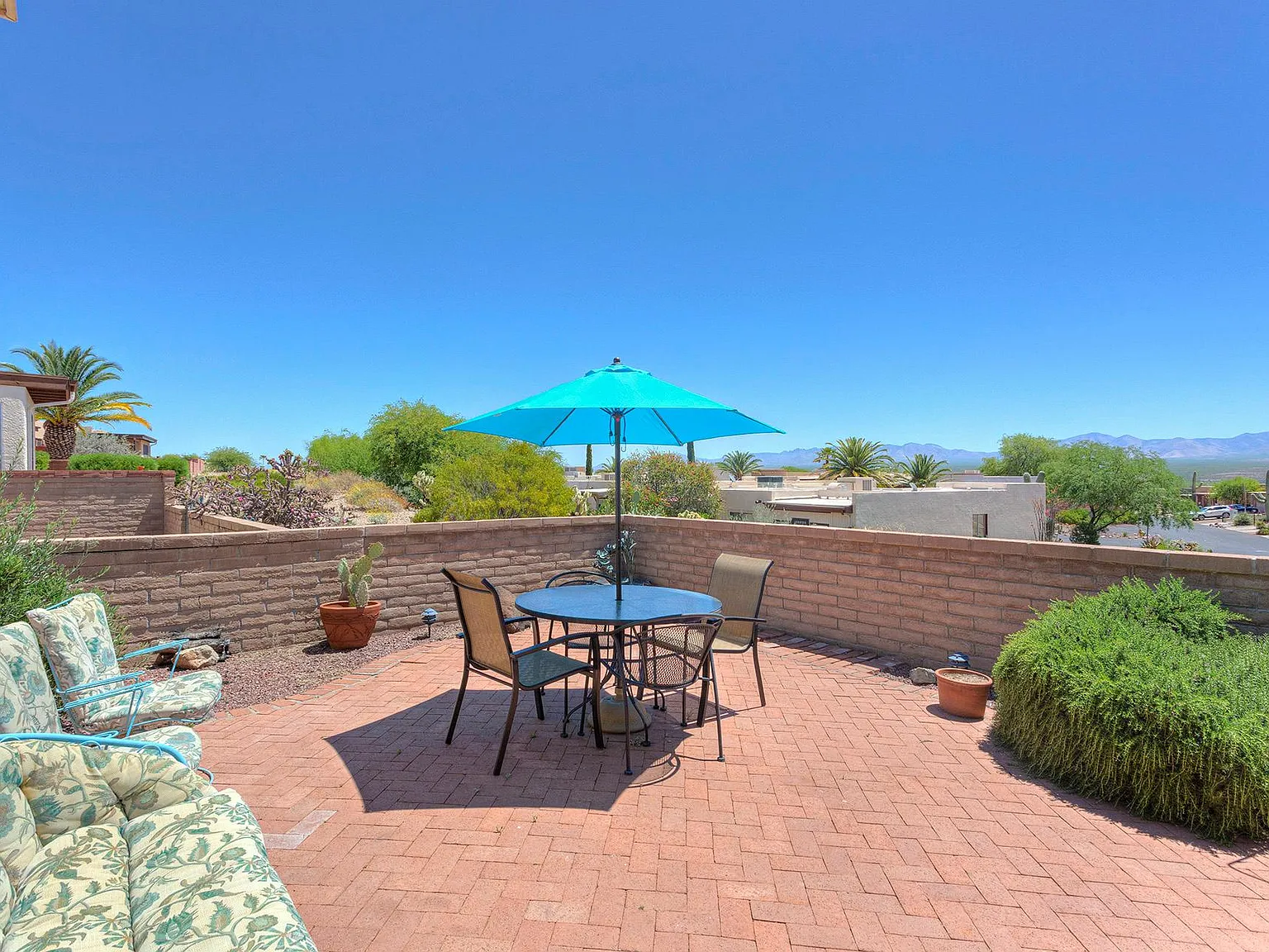 2873 S Calle Flamenco — Photo 2