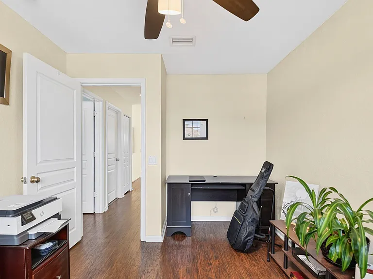 5018 Starblaze Dr — Photo 40