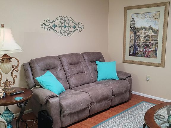 5th image of 10212 W Kingswood Cir