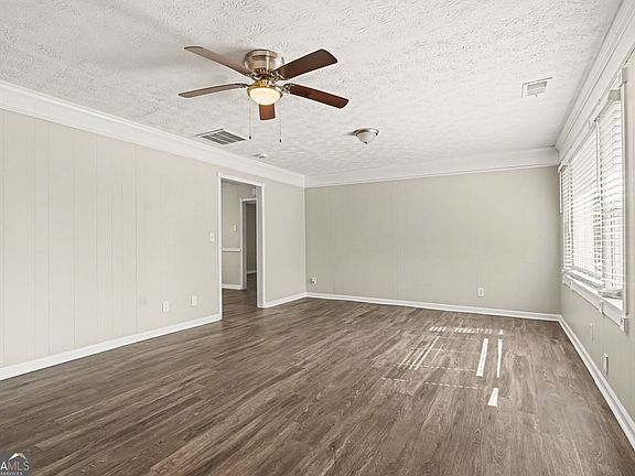 3rd image of 7690 Union Grove Rd