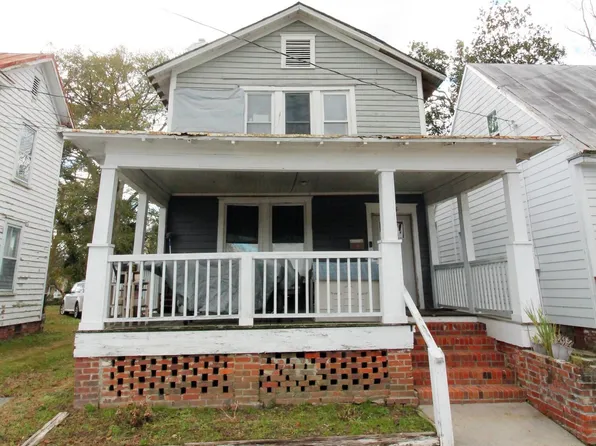 223 E Martin Luther King Jr Drive, Washington, NC 27889