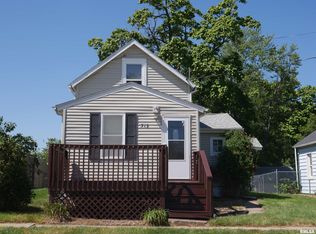 319 N 2nd St, Hanna City, IL