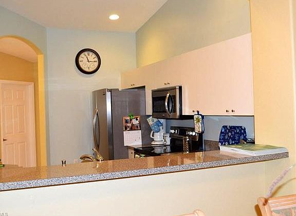 4th image of 6148 Mandalay Cir #14