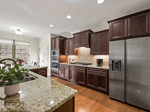 3rd image of 11338 Shady Slope Way