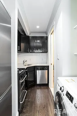 Rented by REAL New York | media 6