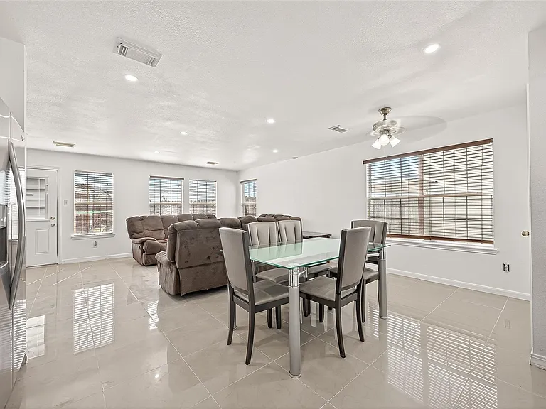 15707 Crooked Arrow Dr — Photo 11