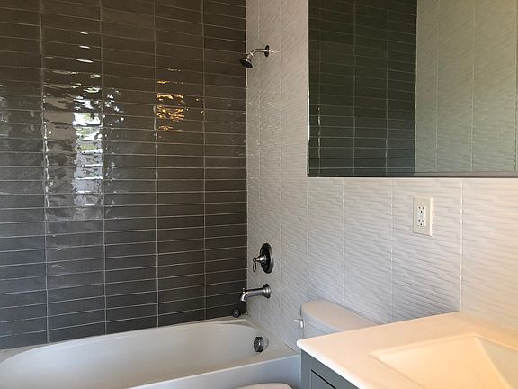4th image of 45 Clifton Pl #3P