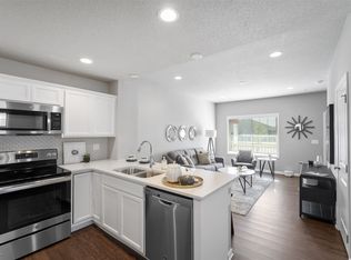 808 Oakmont Pl #11354201, Norwalk, IA 50211