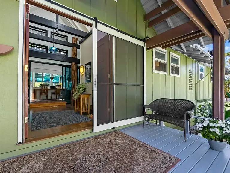 690 E Kuiaha Rd — Photo 3