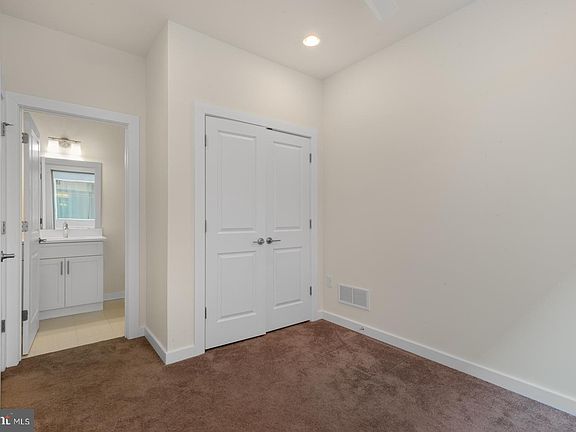 5th image of 2118 Kensington Ave Lot 28