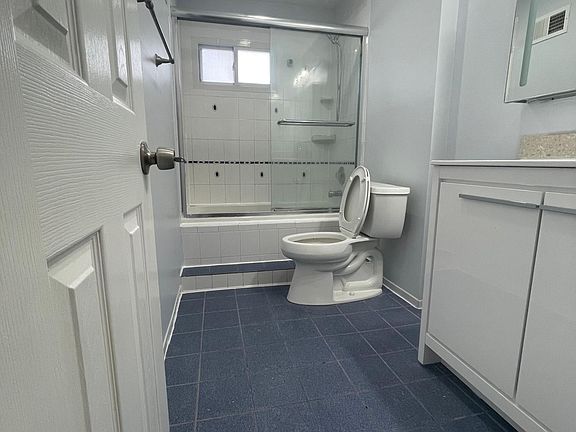 5th image of 432 Eltingville Blvd Floor 2