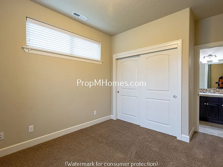 10655 SW Barber St — Photo 20