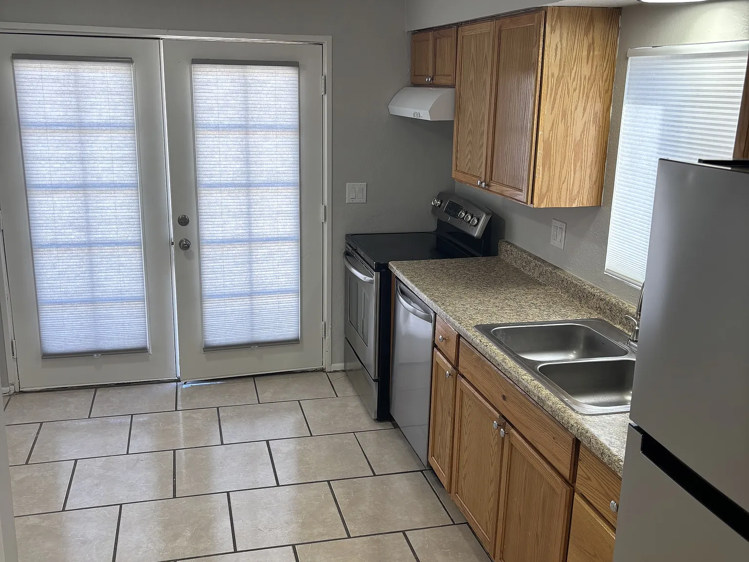 P639D 168 South 54th Street - B — Photo 1