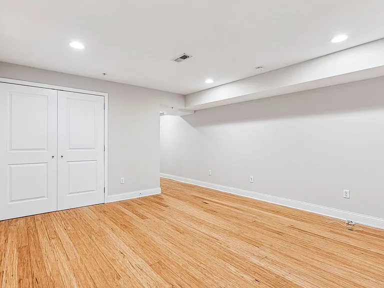 1633 Carpenter St #A — Photo 28