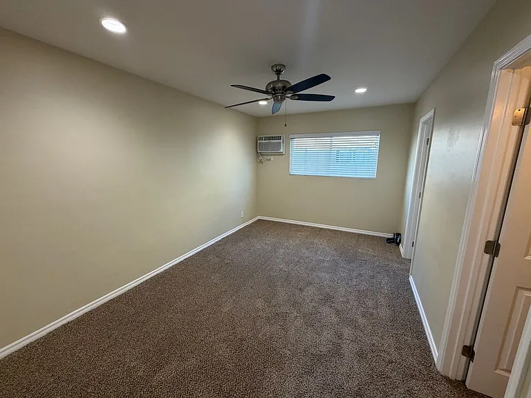 2227 E Westport Dr — Photo 11