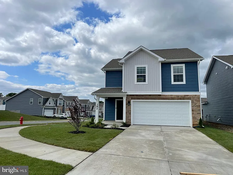 182 Hamstead Dr — Photo 1