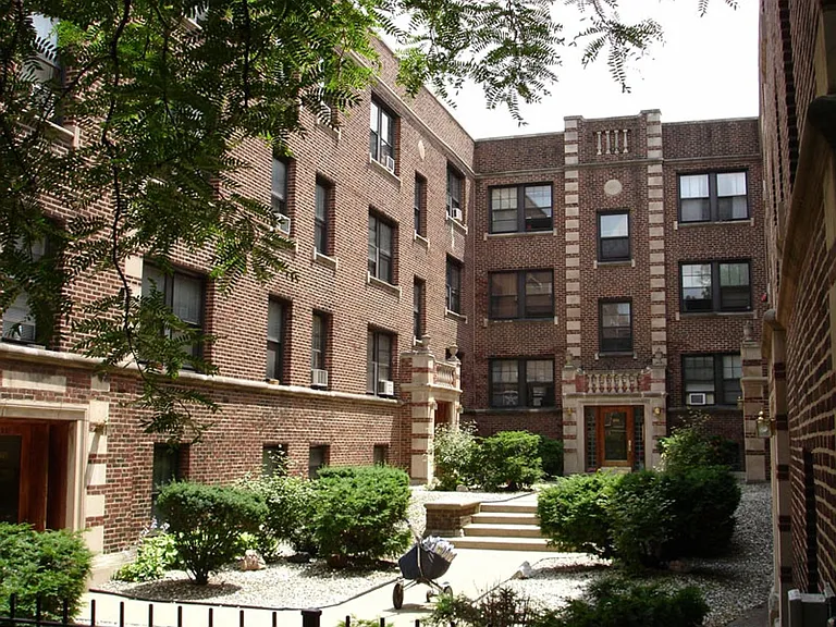 929 W Oakdale Ave #3I — Photo 1