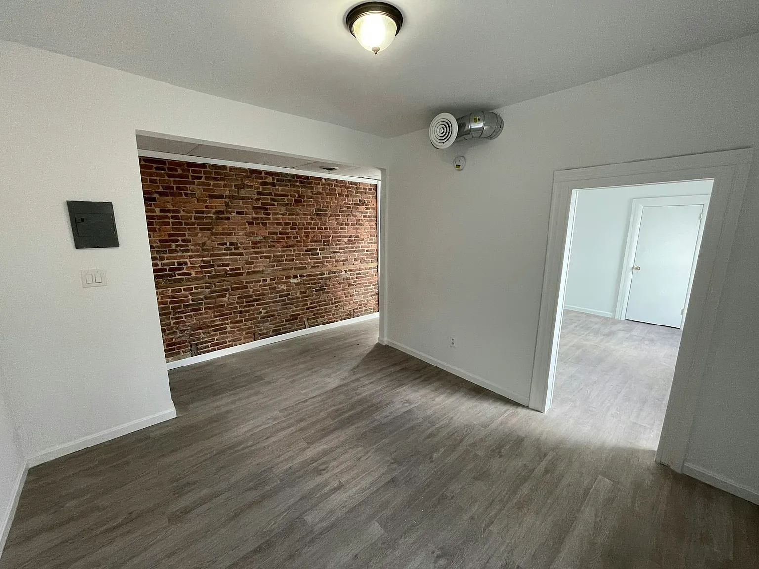 1510 Light Street, Unit 2C — Photo 3