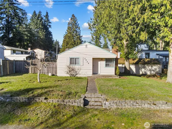 2524 NE 130th Street, Seattle, WA 98125