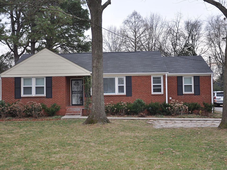 1st image of 251 Fairway Dr