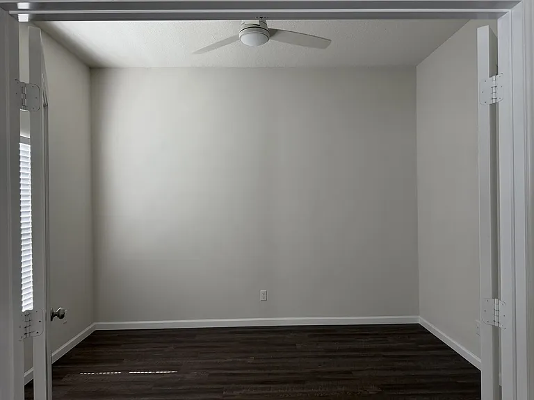 4634 SW Athena Dr — Photo 18