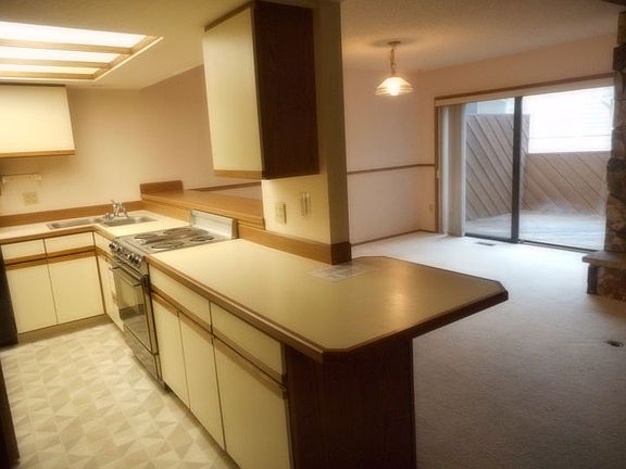 3rd image of 3170 Solar Blvd APT 14
