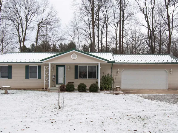 8445 E 800 S, Wolcottville, IN 46795