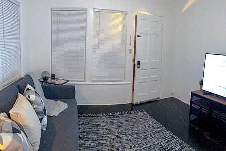 4th image of 4215 Idaho St #1/2
