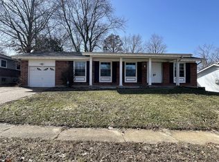 4244 Miletus Dr, Florissant, MO 63033