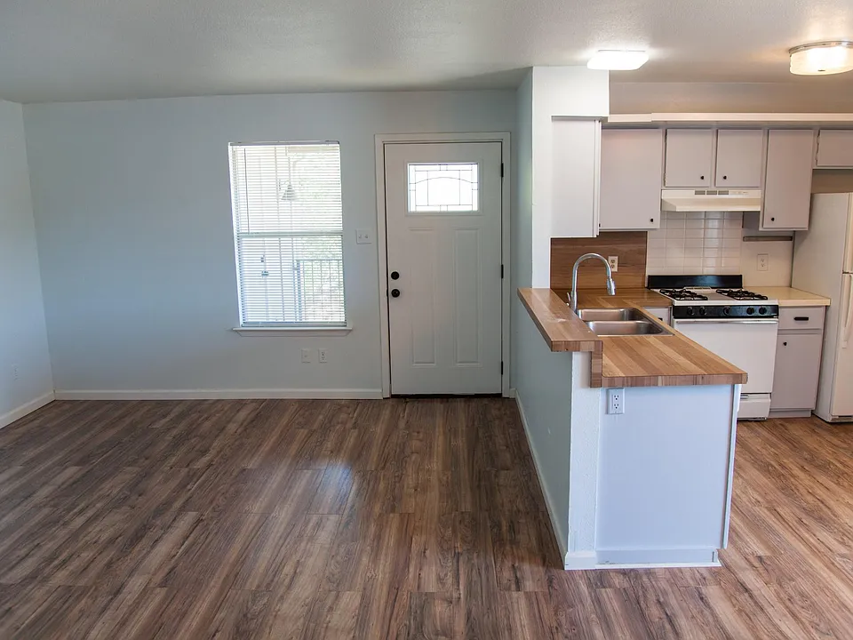 5300 Indio Cv #C