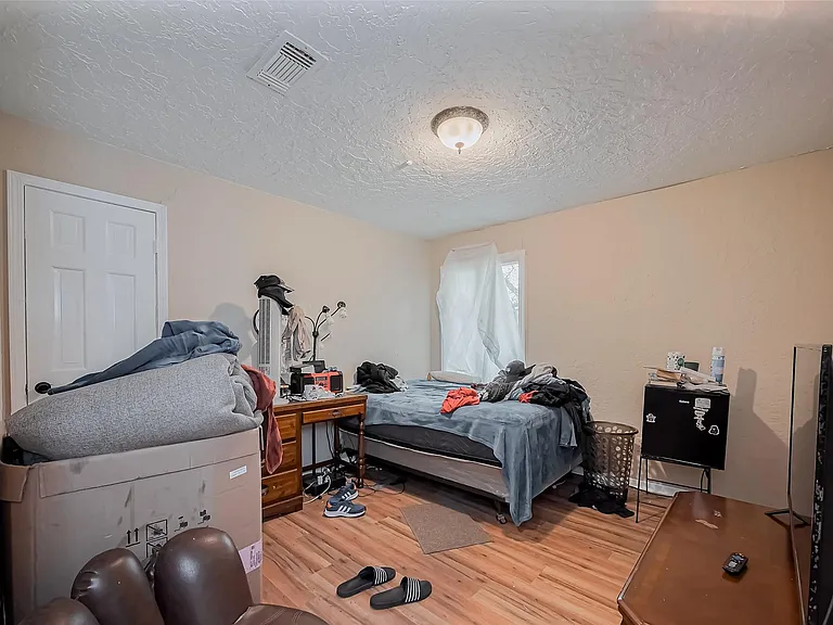 4015 Black Locust Dr — Photo 35