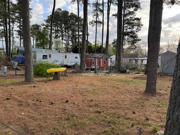 15 & 16 Slipper Shell Dr #15&16, New Church, VA 23415